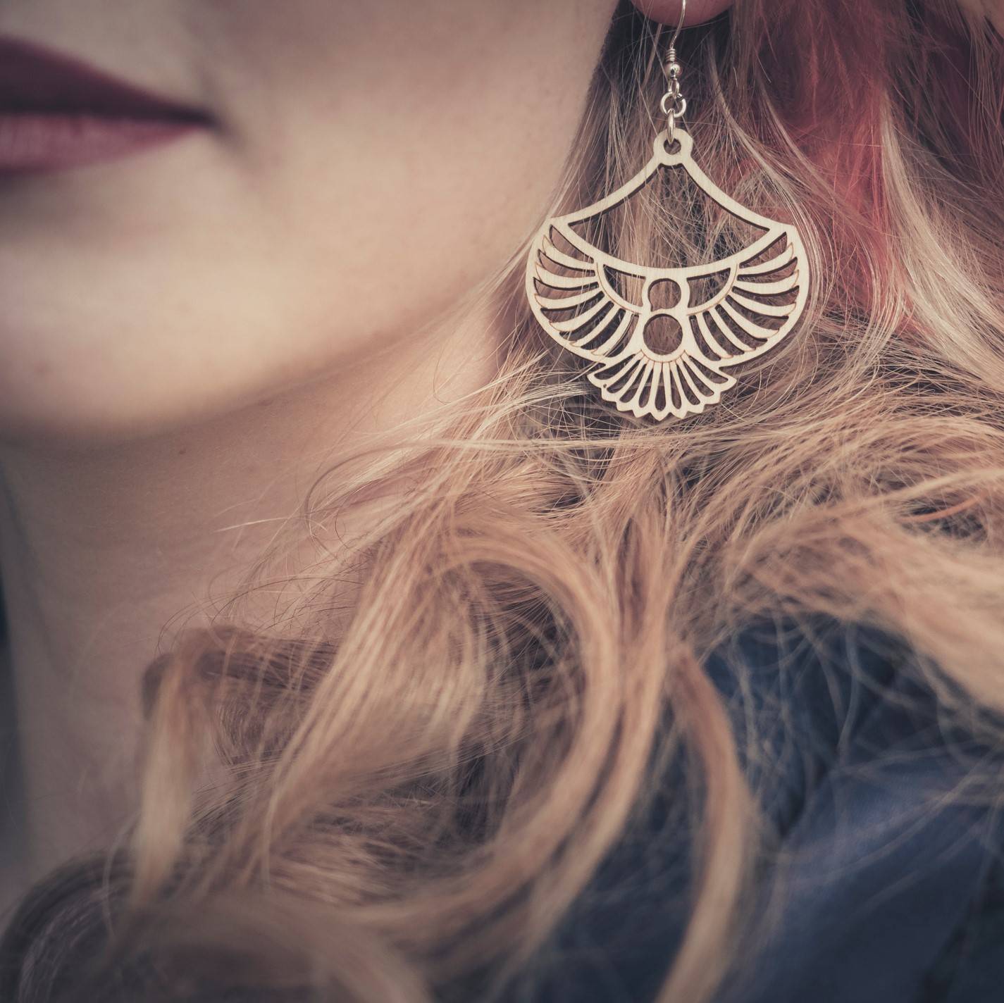Handmade wooden Sanninco Siberian Jay -earrings