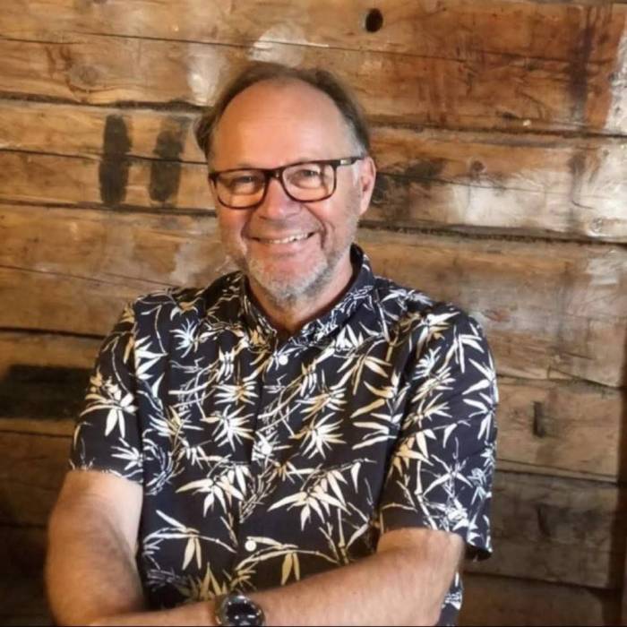 Laulava lankaedustaja Stephen Nyman